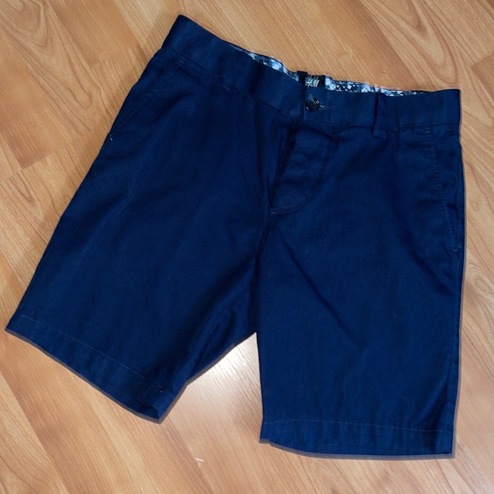 H&M navy shorts